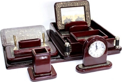Набор настольный 8 предметов, дерево, бордовый, отделка кожей с египетским рисунком Grand