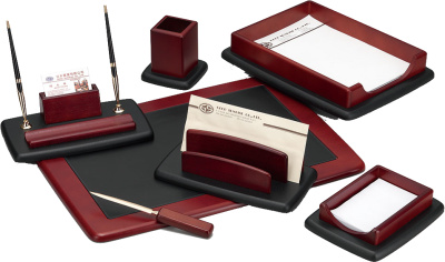 Набор настольный 7 предметов, кожа/дерево, махагон Good Sunrise Набор настольный 7 предметов, кожа/дерево, махагон Good Sunrise